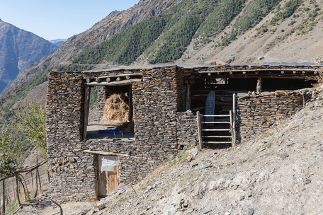 Хушет: Аул, Где Кончаются Дороги и Начинается Легенда
